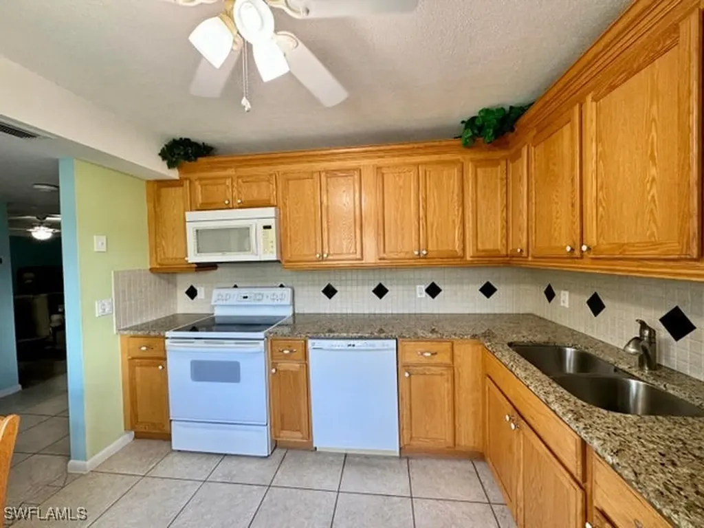 581 Teryl Road Naples FL 34112