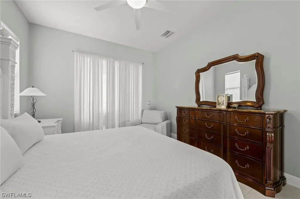 879 Grove Drive Naples FL 34120