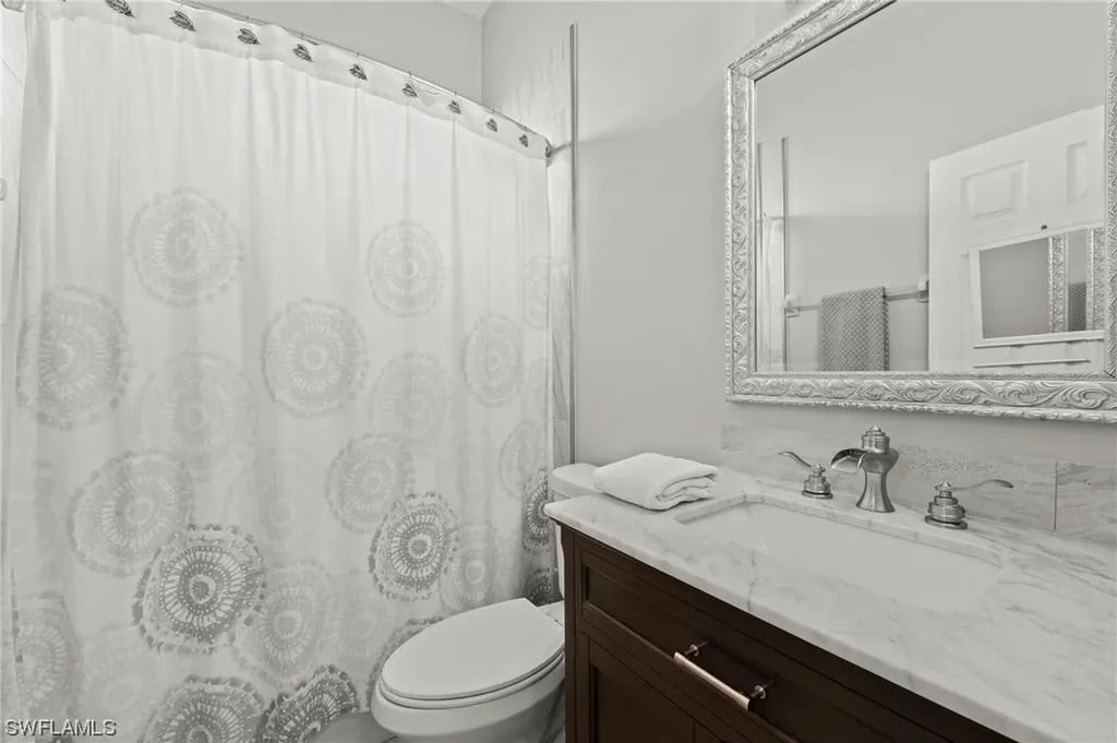 879 Grove Drive Naples FL 34120