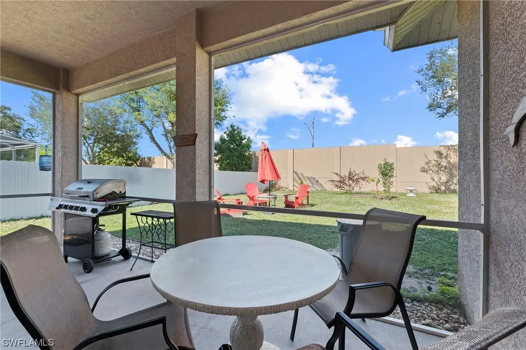 879 Grove Drive Naples FL 34120