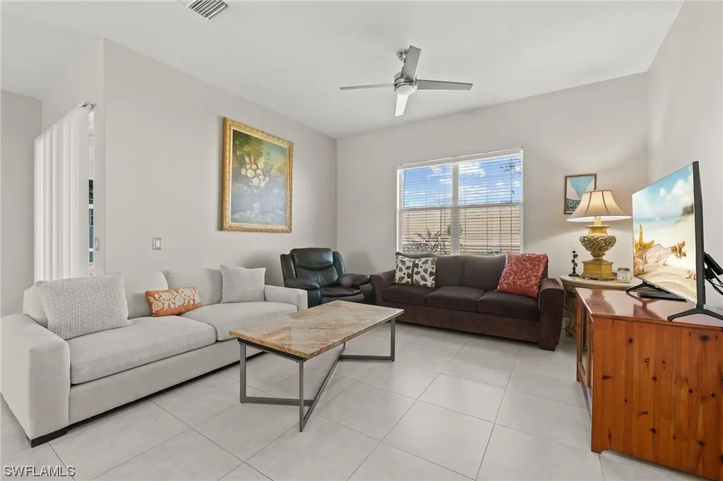 879 Grove Drive Naples FL 34120