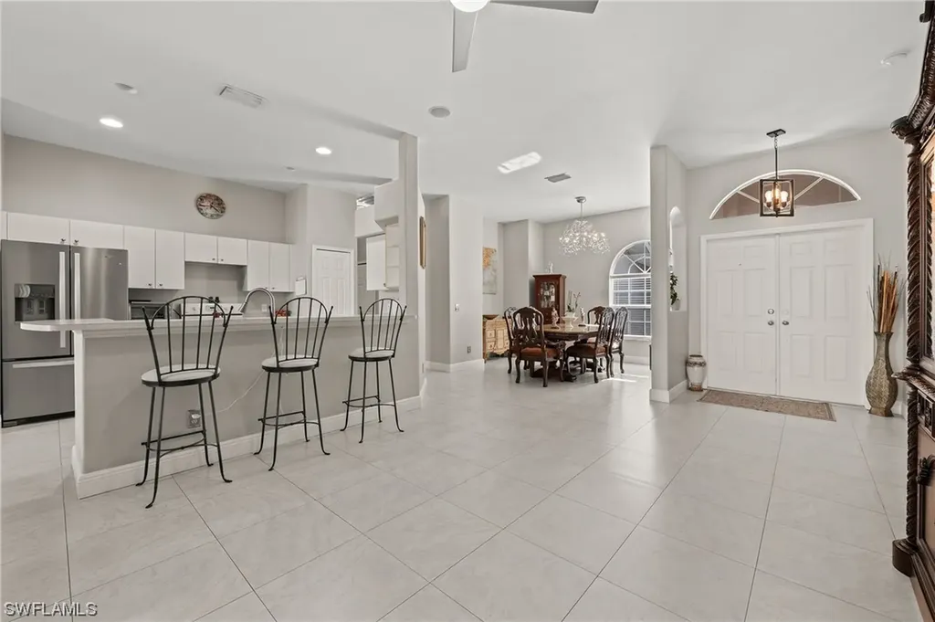 879 Grove Drive Naples FL 34120
