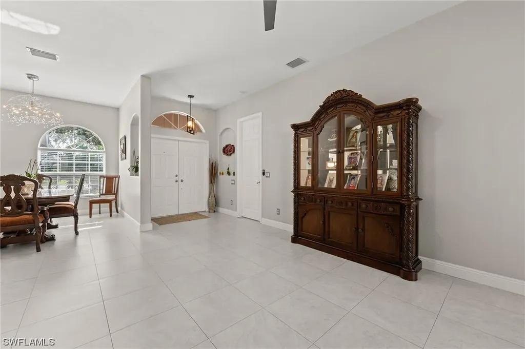 879 Grove Drive Naples FL 34120