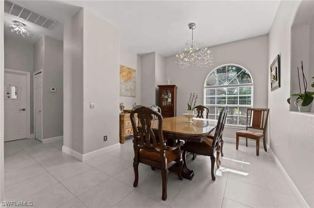 879 Grove Drive Naples FL 34120