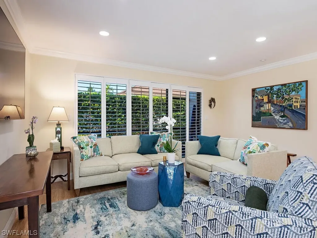 1090 6th Street S Naples FL 34102