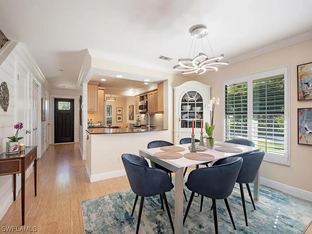 1090 6th Street S Naples FL 34102