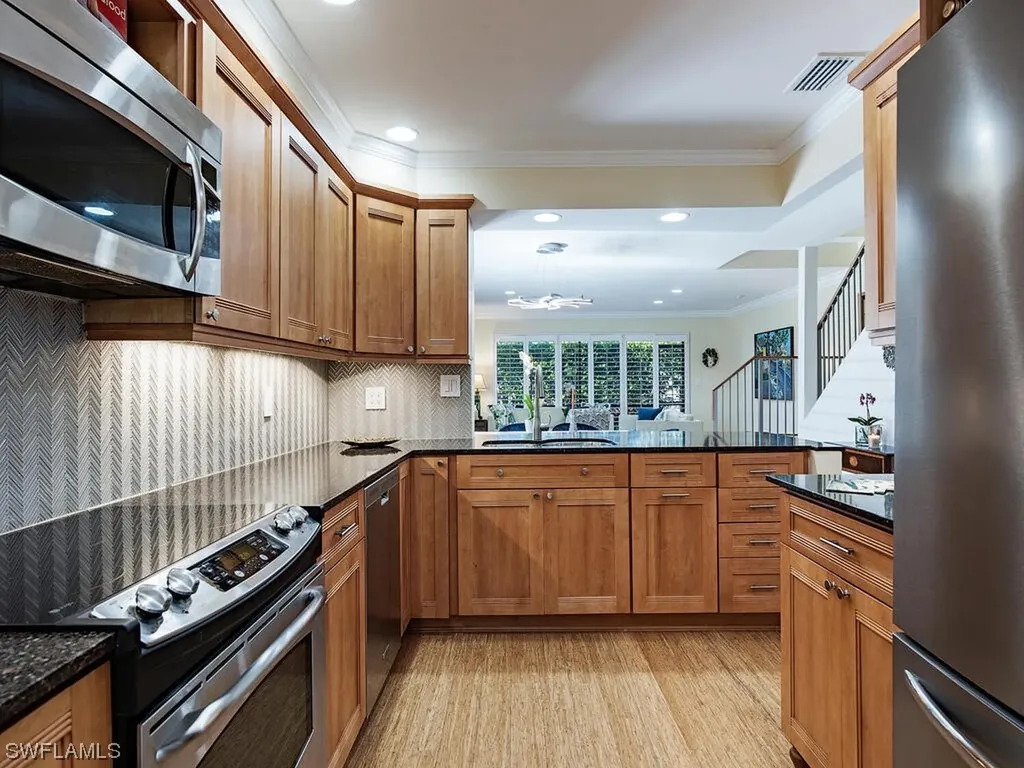 1090 6th Street S Naples FL 34102