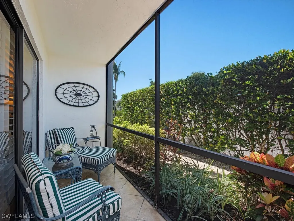 1090 6th Street S Naples FL 34102