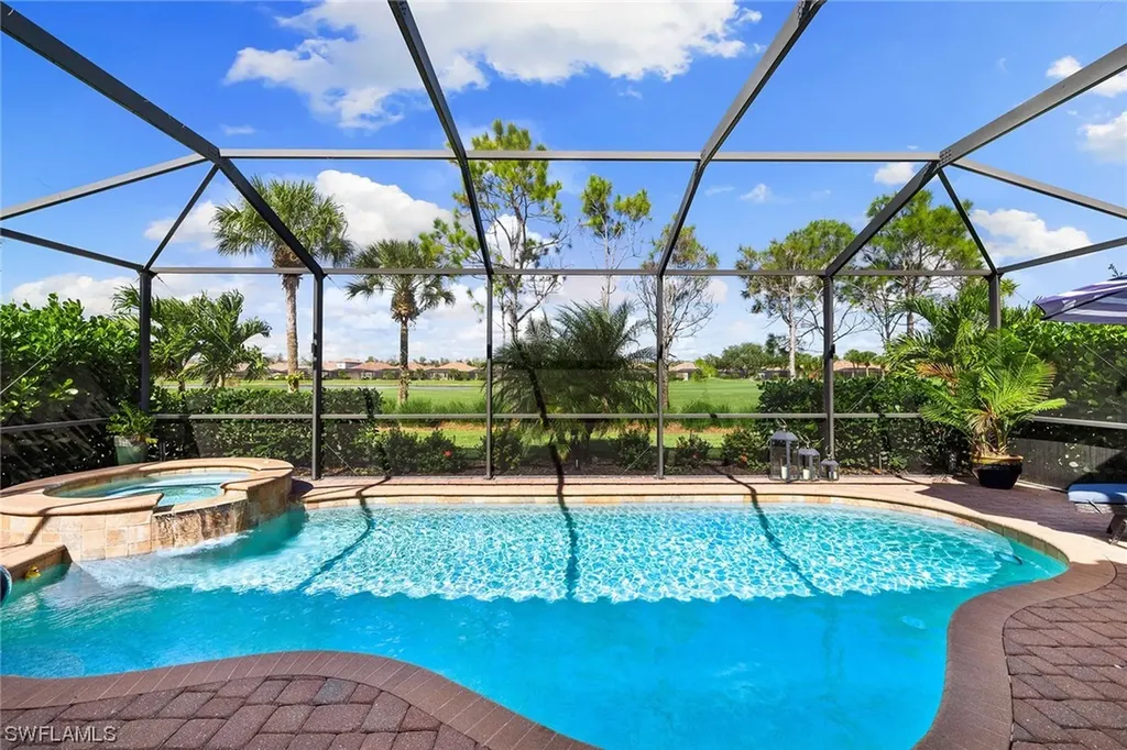 12525 Fenhurst Way Naples FL 34120