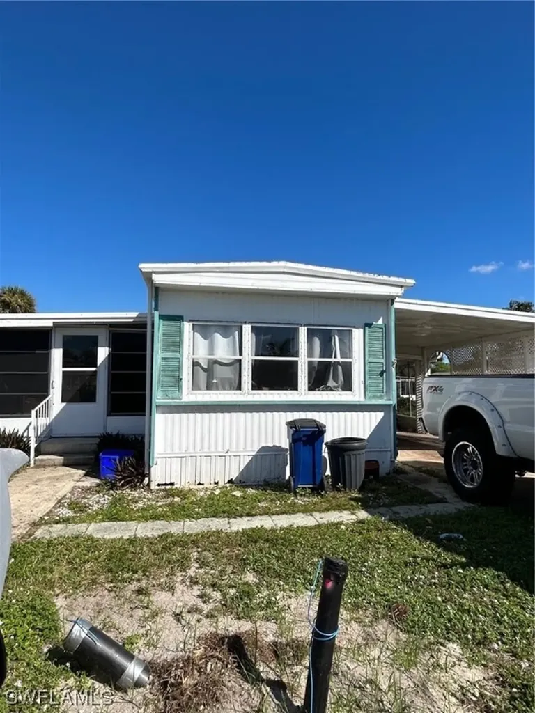 169 Lantern Lane North Fort Myers FL 33917