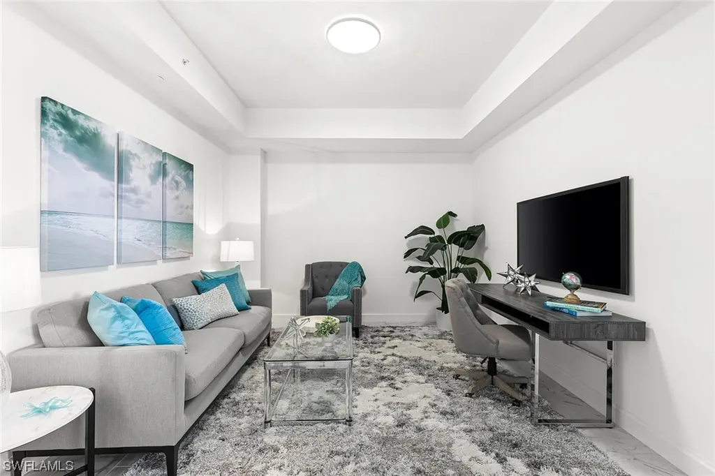 1125 Central Avenue Naples FL 34102