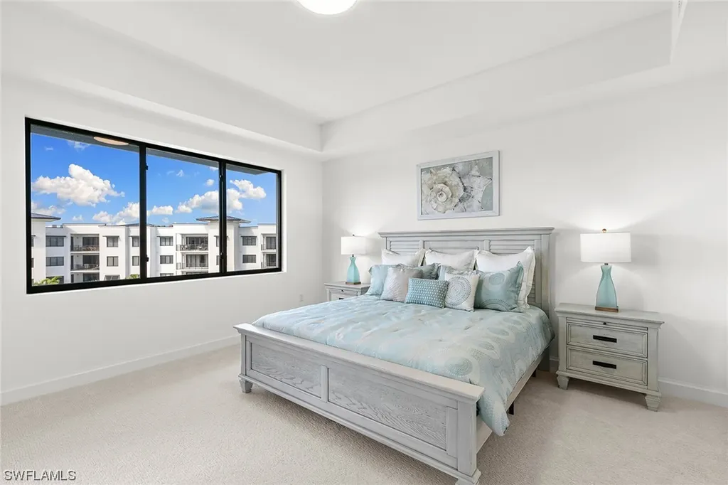 1125 Central Avenue Naples FL 34102
