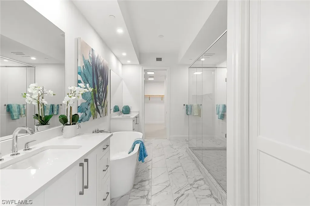 1125 Central Avenue Naples FL 34102
