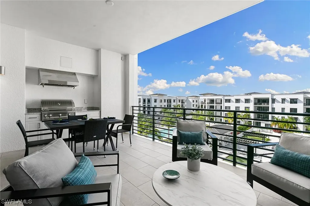 1125 Central Avenue Naples FL 34102