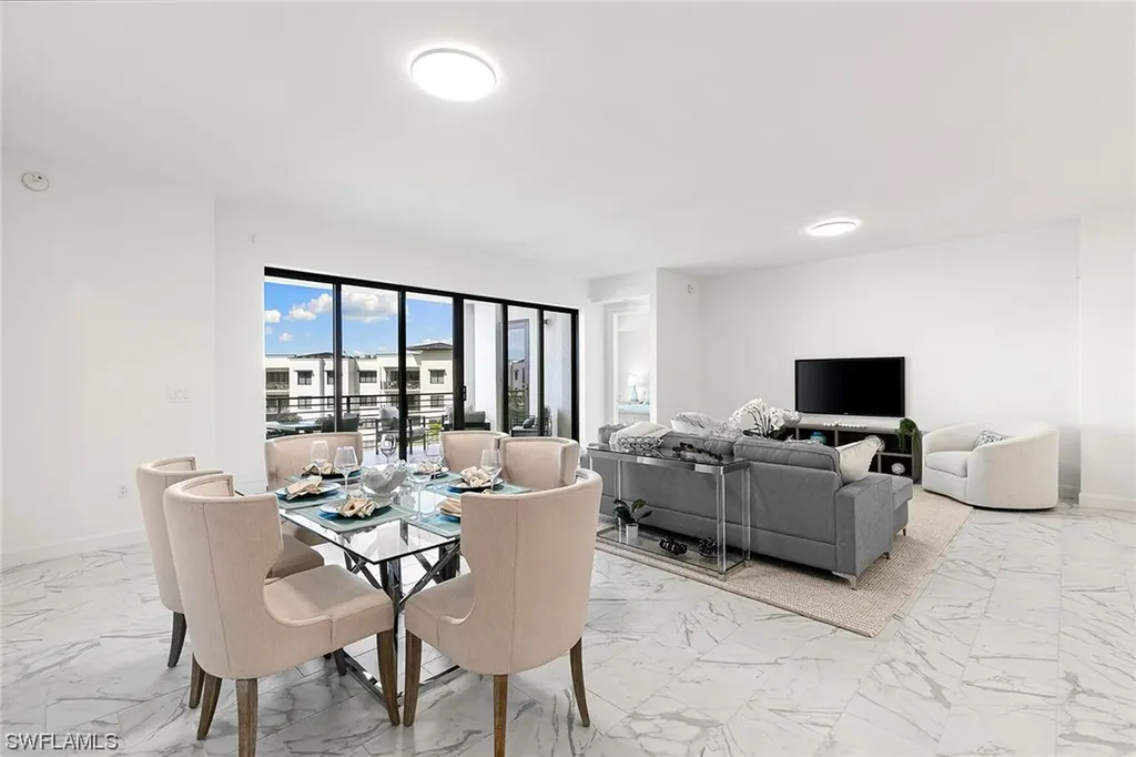 1125 Central Avenue Naples FL 34102