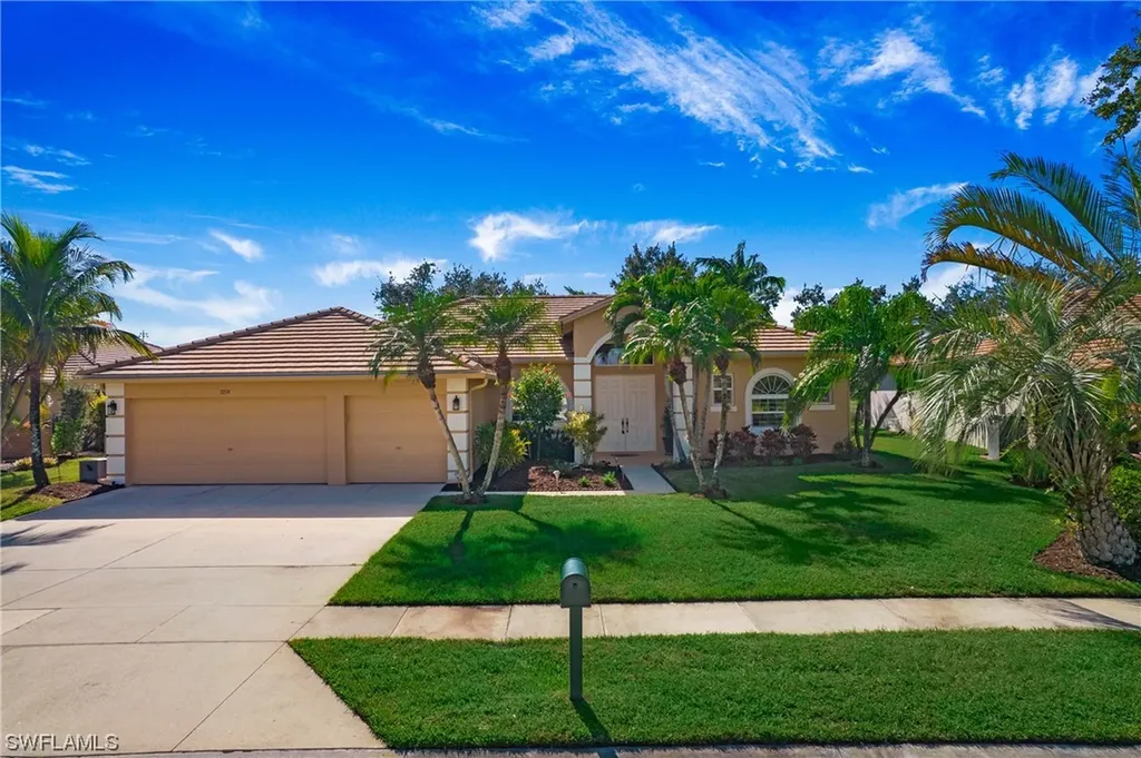 3274 Sturgeon Bay Court Naples FL 34120