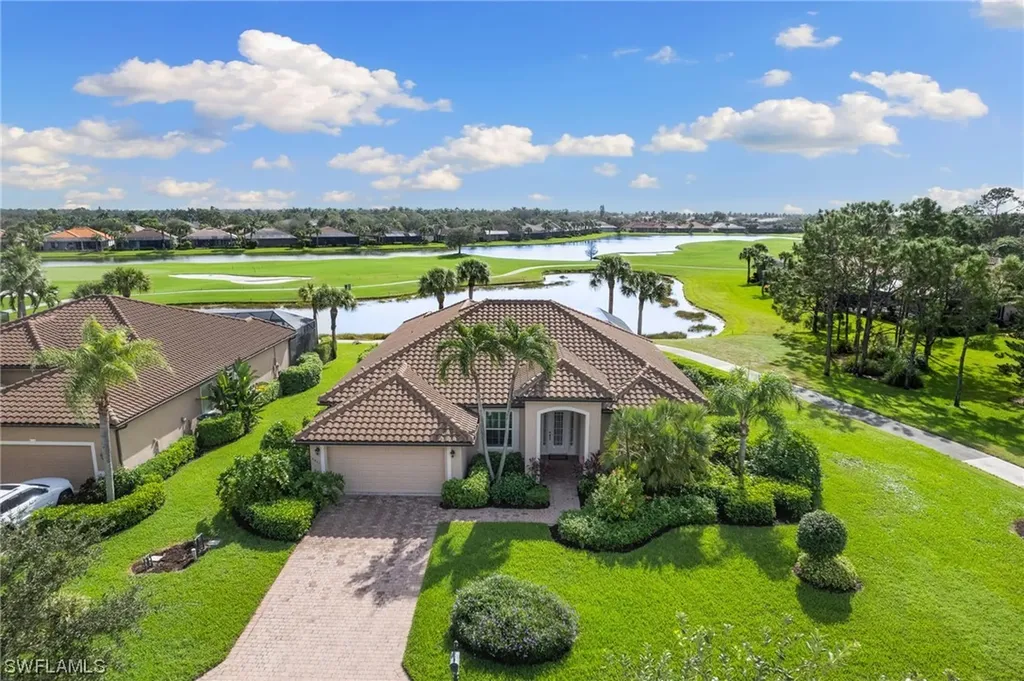 8851 Mustang Island Circle Naples FL 34113