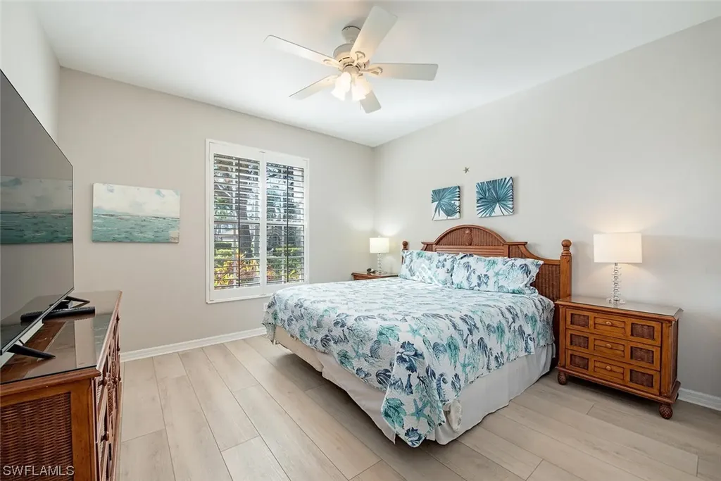 1067 Tivoli Drive Naples FL 34104