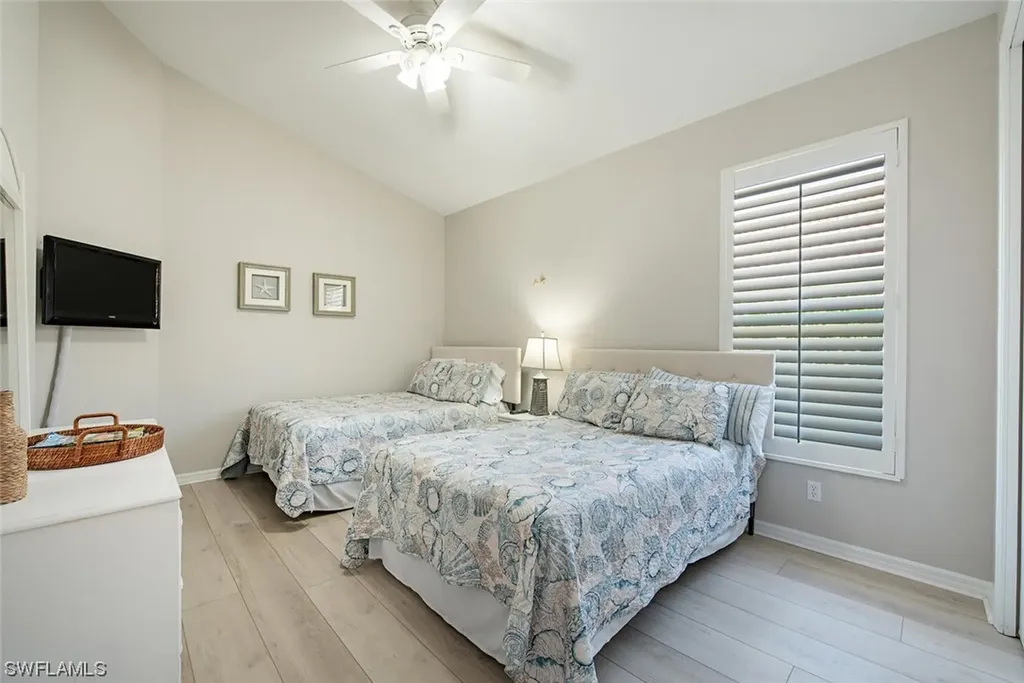 1067 Tivoli Drive Naples FL 34104