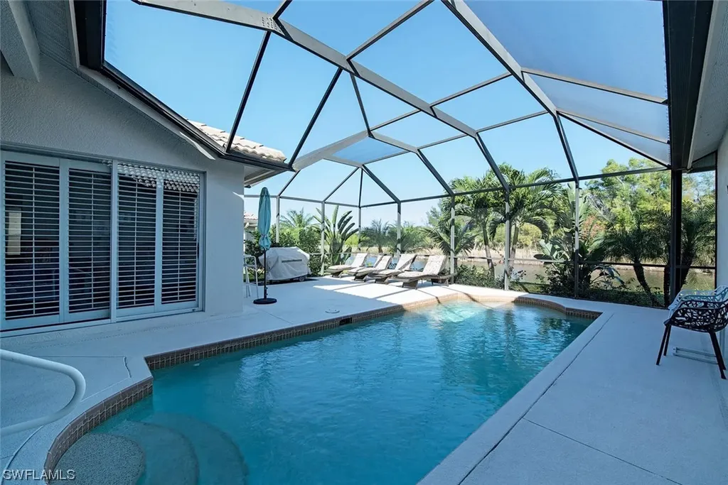 1067 Tivoli Drive Naples FL 34104