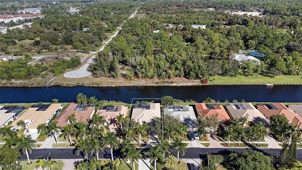 1067 Tivoli Drive Naples FL 34104