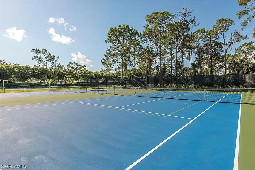 1067 Tivoli Drive Naples FL 34104