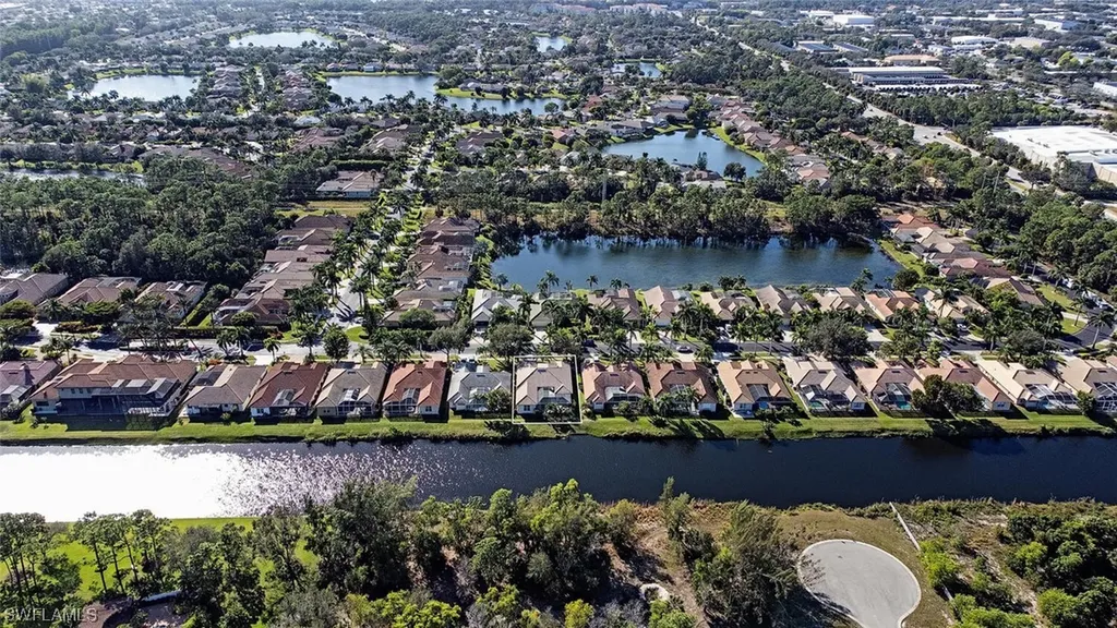 1067 Tivoli Drive Naples FL 34104