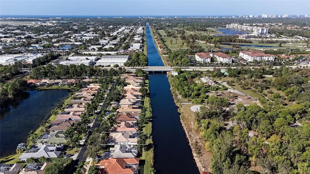 1067 Tivoli Drive Naples FL 34104