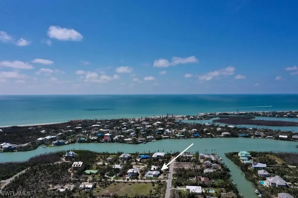 6141 Henderson Road Sanibel FL 33957