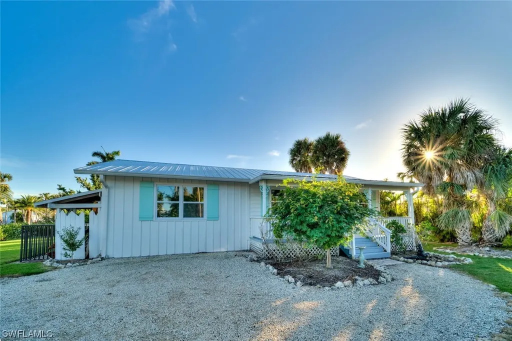 6141 Henderson Road Sanibel FL 33957