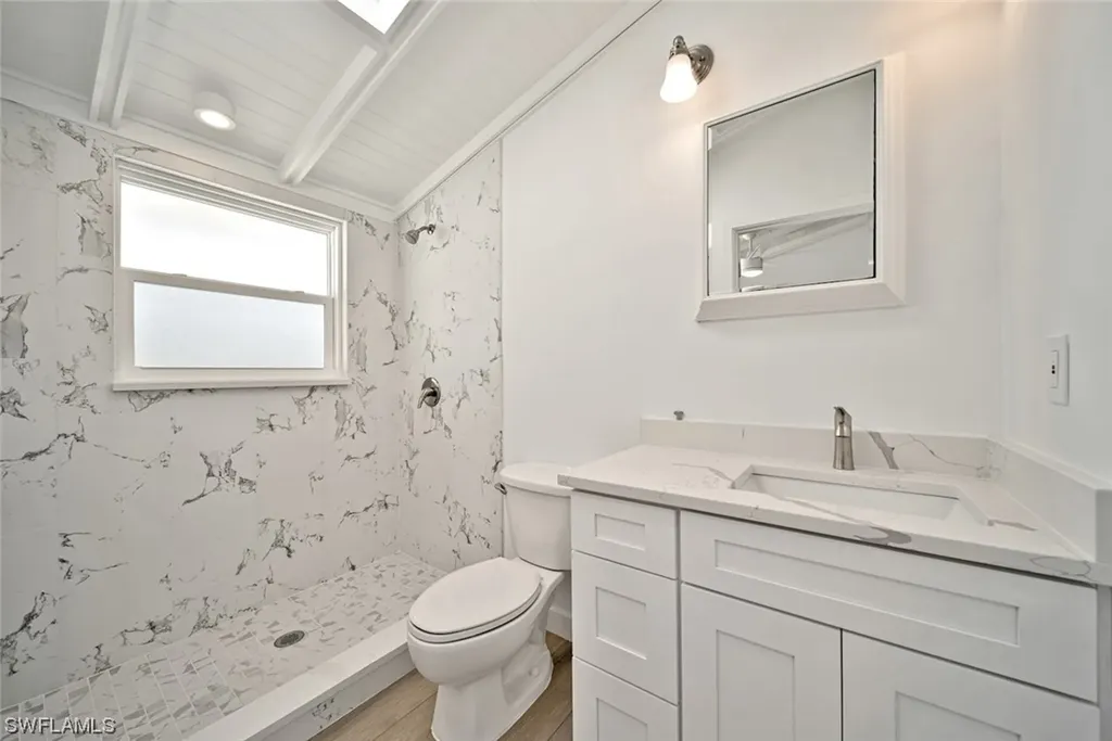 6141 Henderson Road Sanibel FL 33957