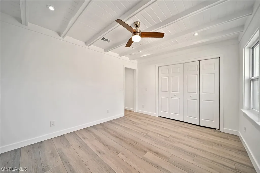 6141 Henderson Road Sanibel FL 33957