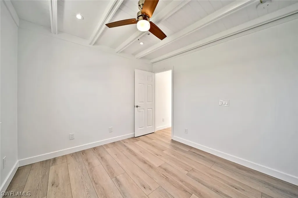 6141 Henderson Road Sanibel FL 33957