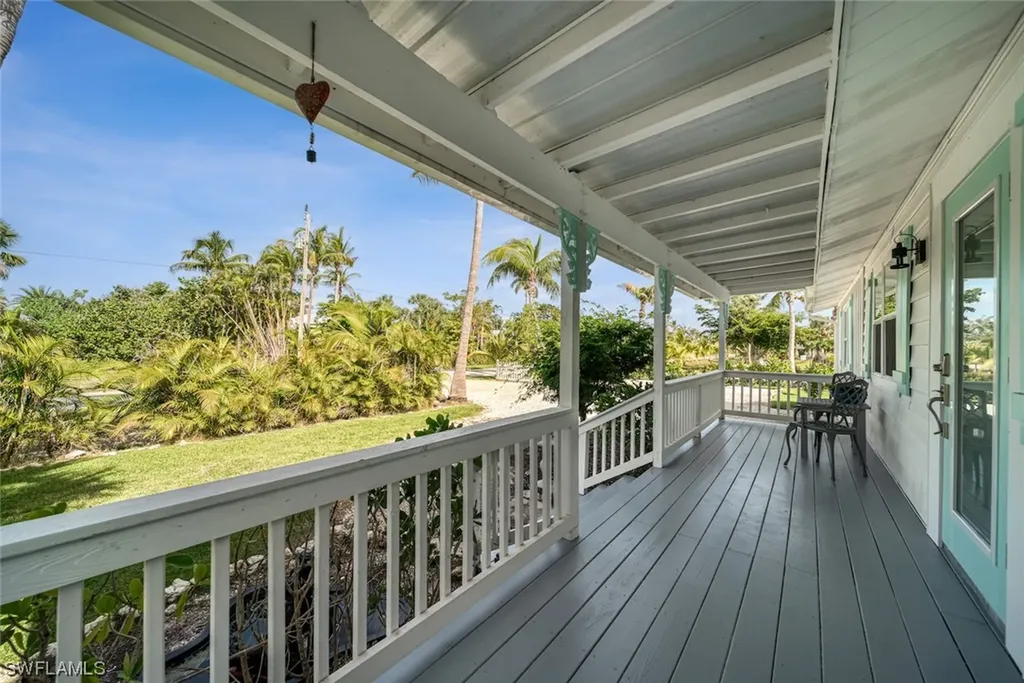 6141 Henderson Road Sanibel FL 33957