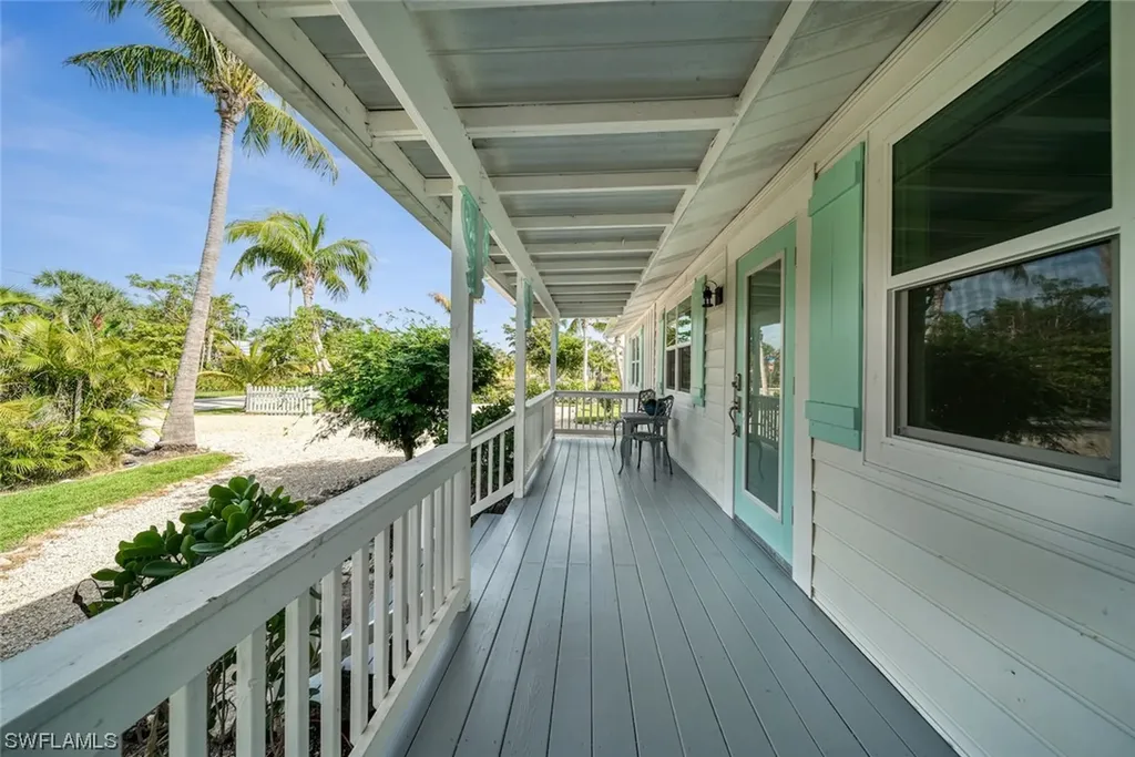6141 Henderson Road Sanibel FL 33957