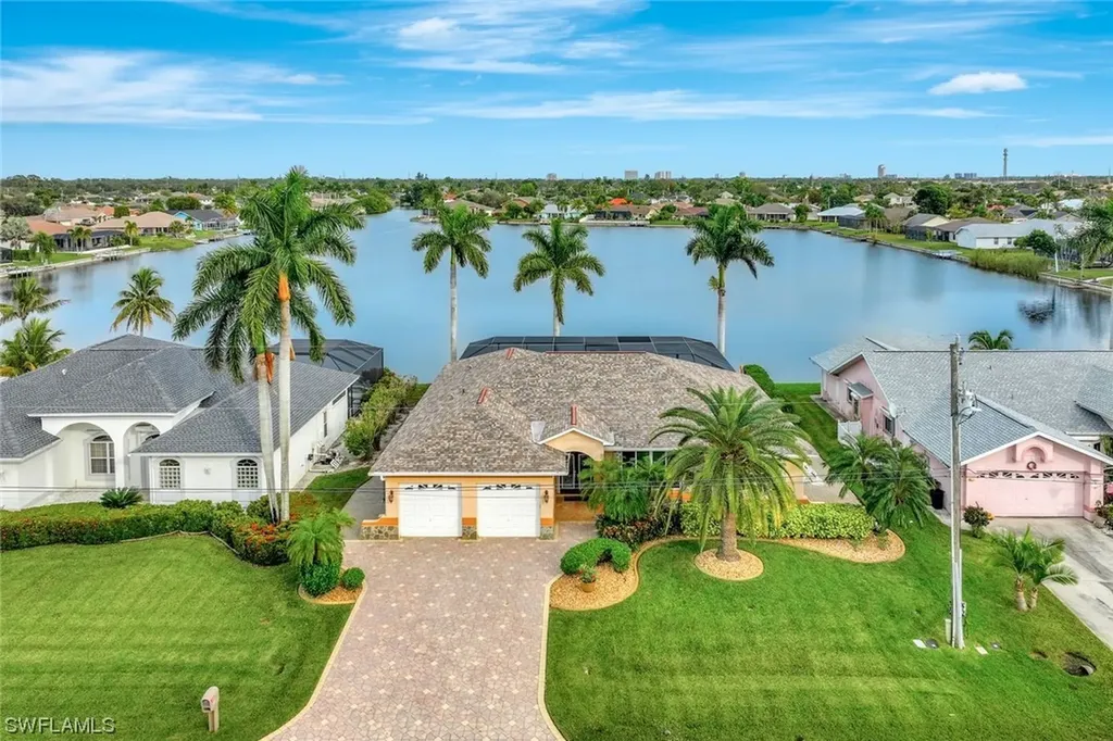 317 NE 19th Place Cape Coral FL 33909