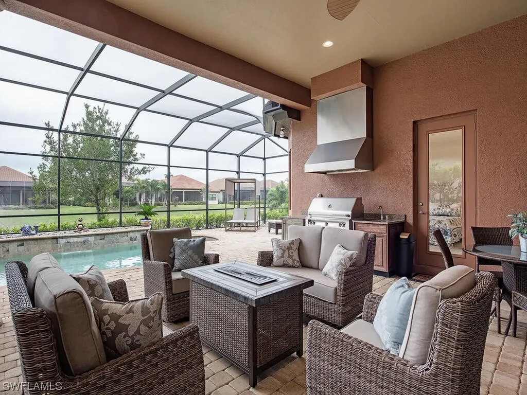 7296 Lantana Circle Naples FL 34119