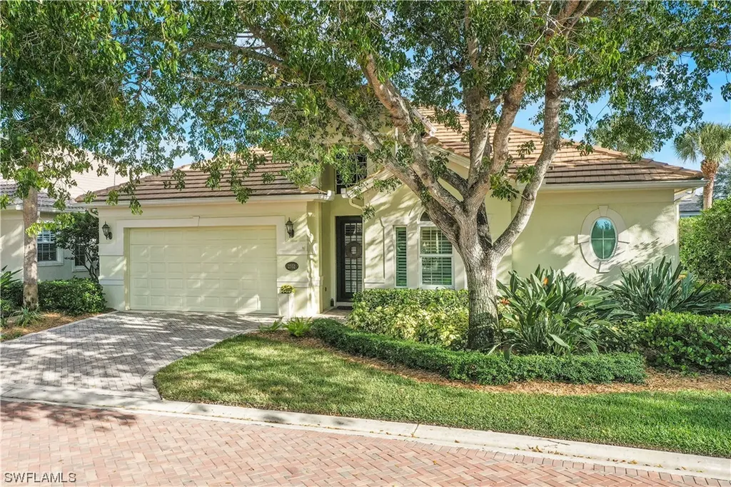 2332 Island Cove Circle Naples FL 34109