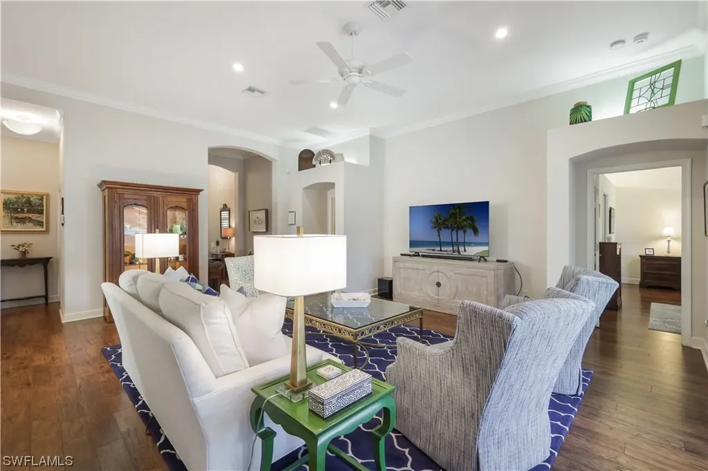 2332 Island Cove Circle Naples FL 34109