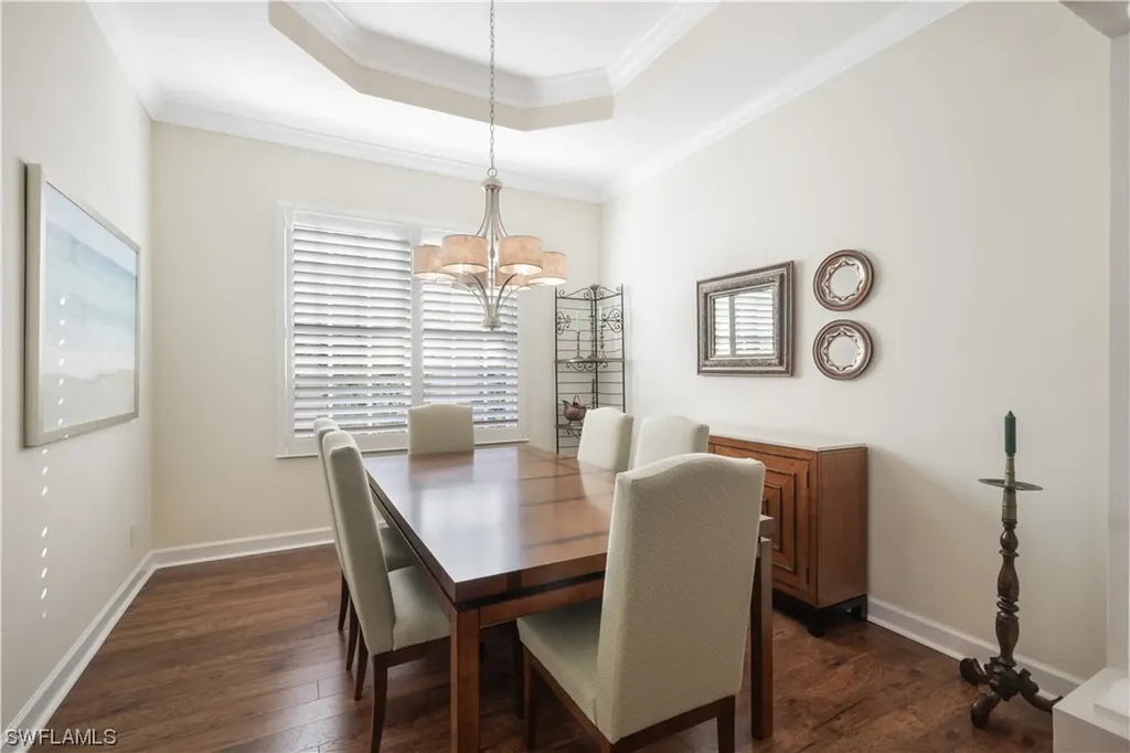 2332 Island Cove Circle Naples FL 34109