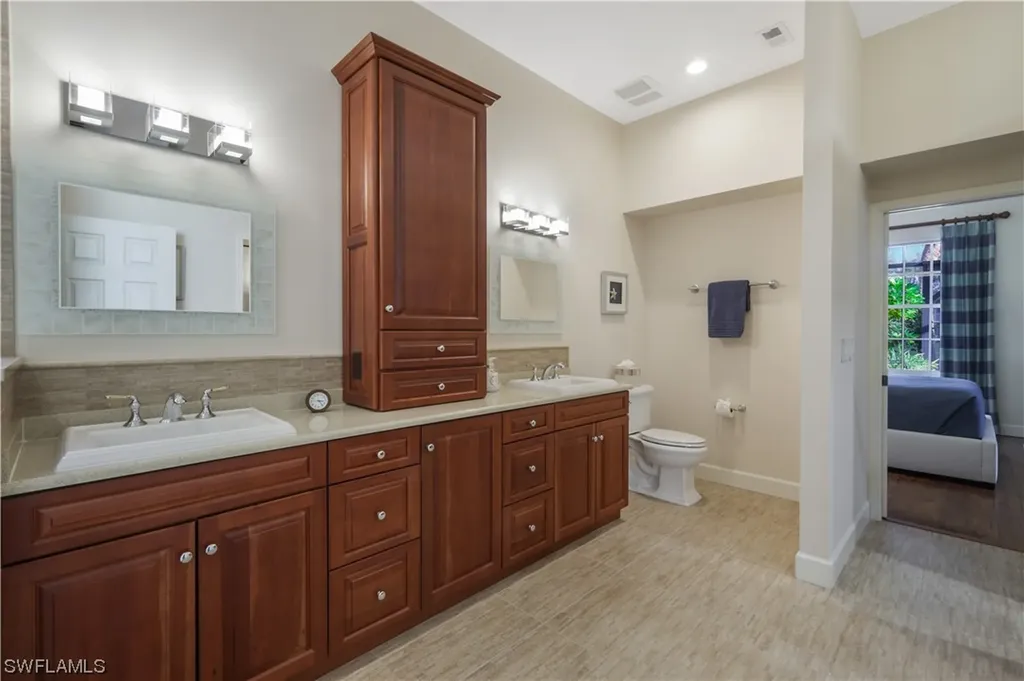 2332 Island Cove Circle Naples FL 34109