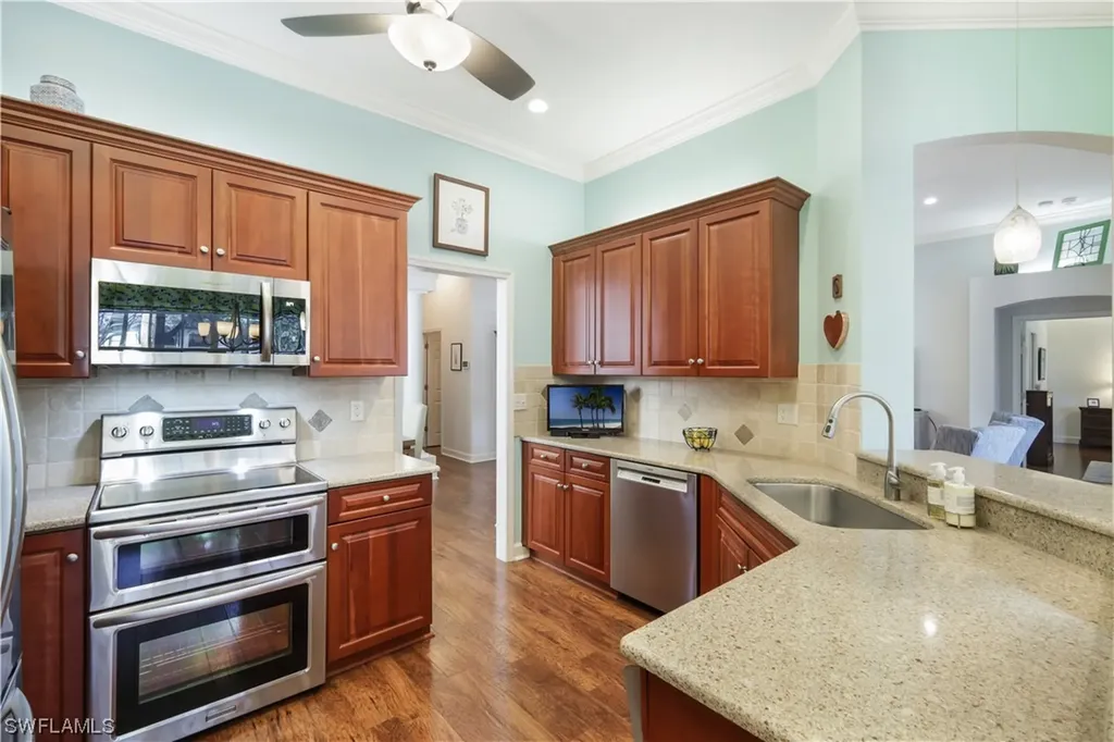 2332 Island Cove Circle Naples FL 34109