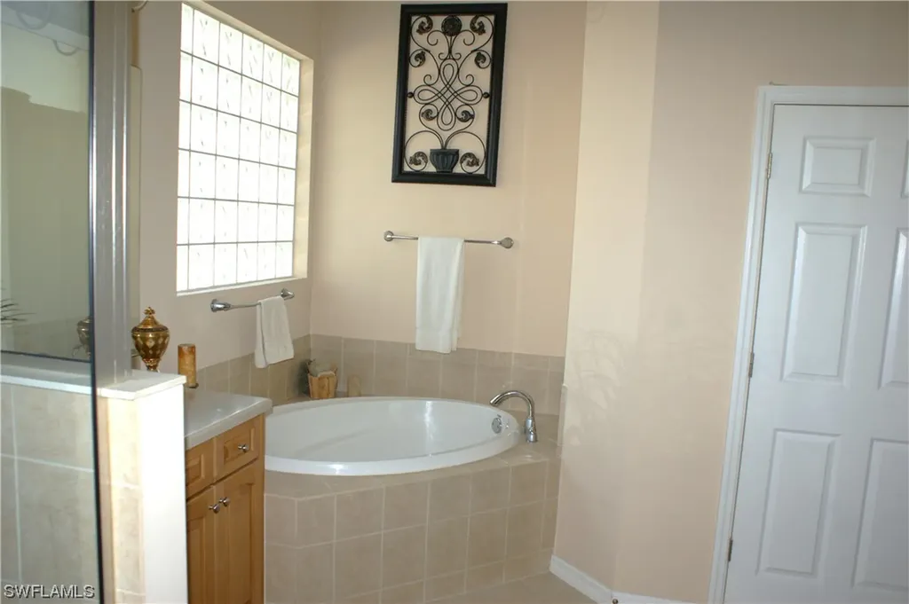 3603 Grand Cypress Drive Naples FL 34119