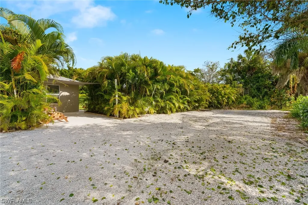 27333 Horne Avenue Bonita Springs FL 34135