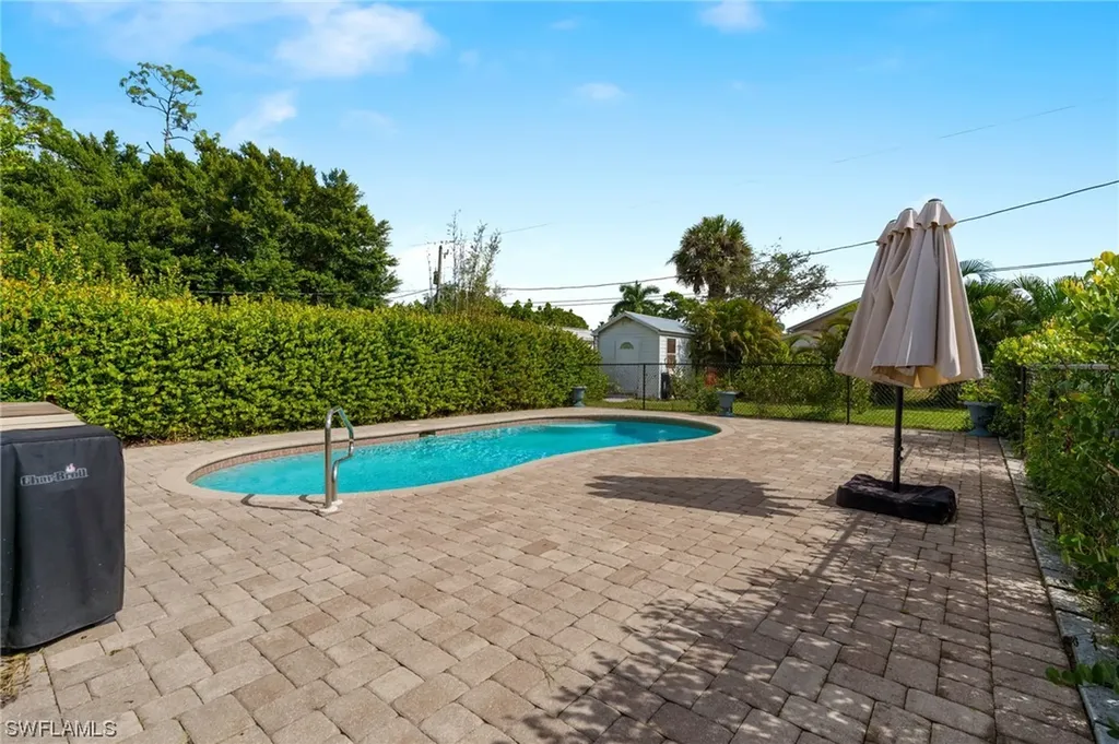 27333 Horne Avenue Bonita Springs FL 34135