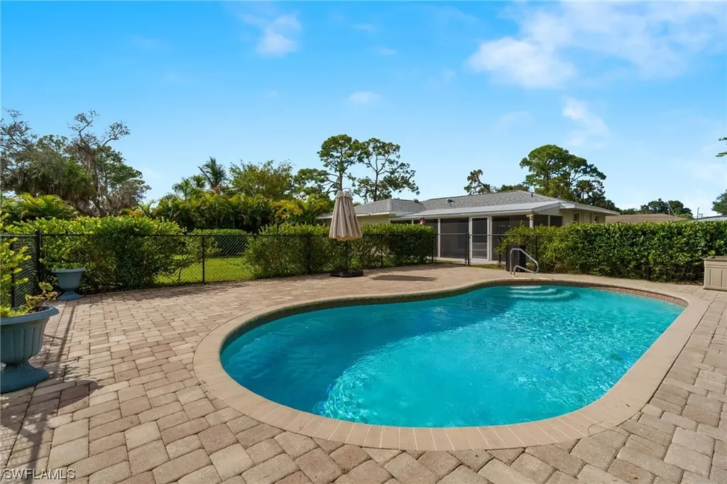 27333 Horne Avenue Bonita Springs FL 34135