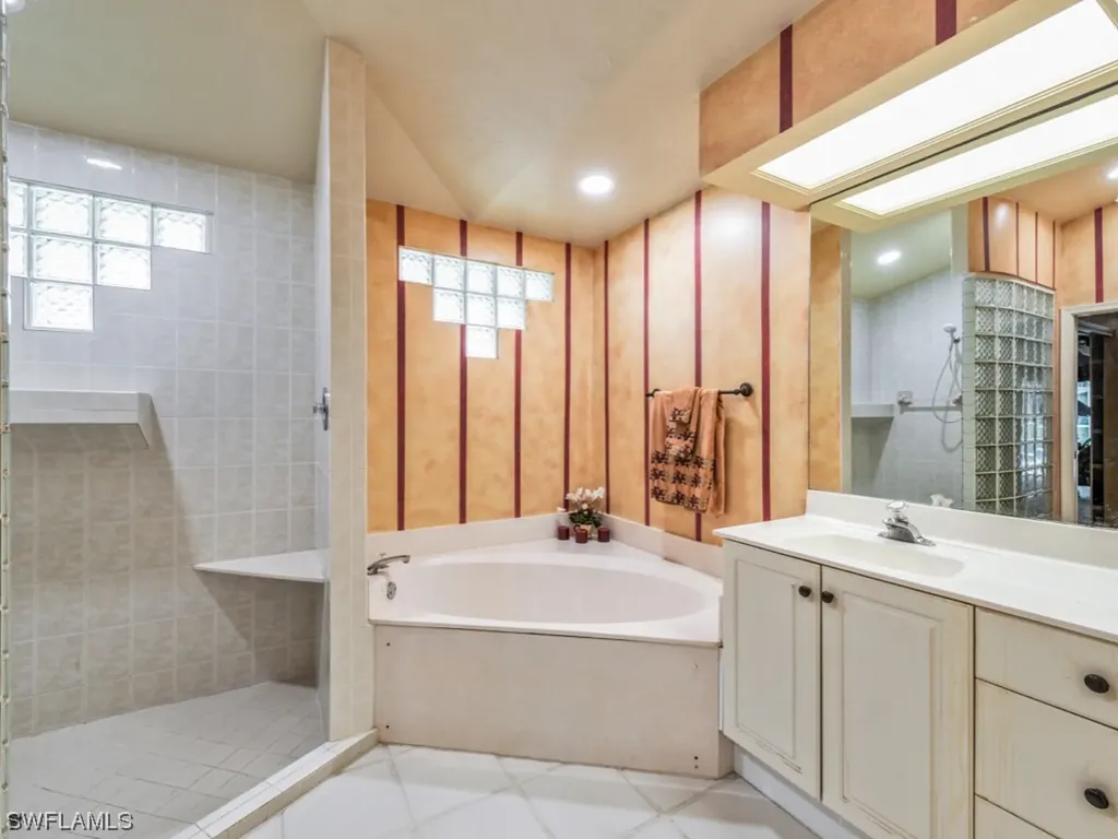 2111 Mission Drive Naples FL 34109