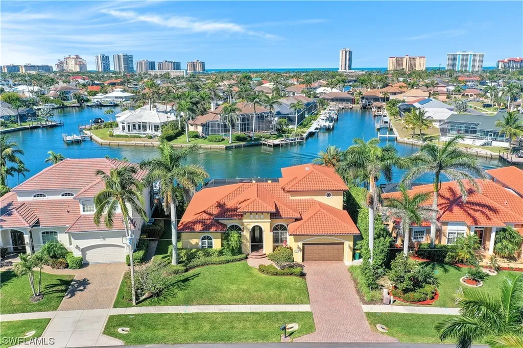 Marco Island FL, 246 Edgewater Court