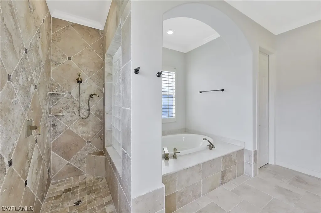 246 Edgewater Court Marco Island FL 34145
