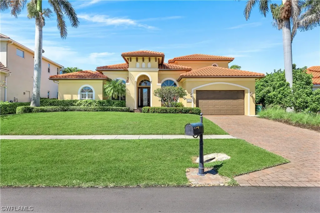 246 Edgewater Court Marco Island FL 34145